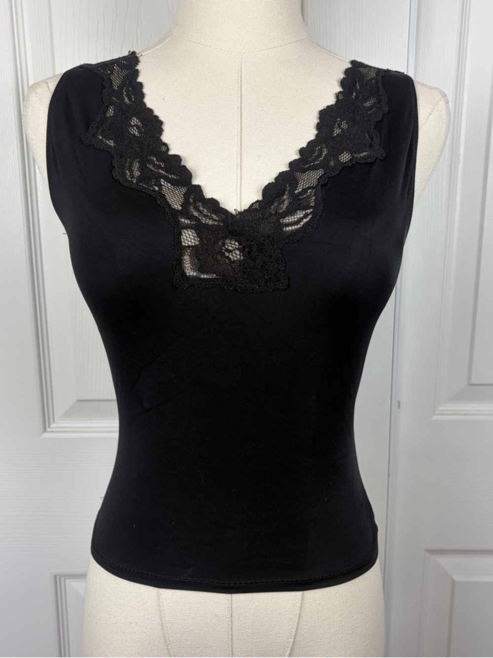 Flexees Black Lace-Trim Sleeveless Tank Top